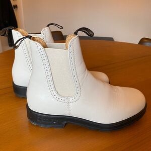 Blundstone Cream Ankle Boots